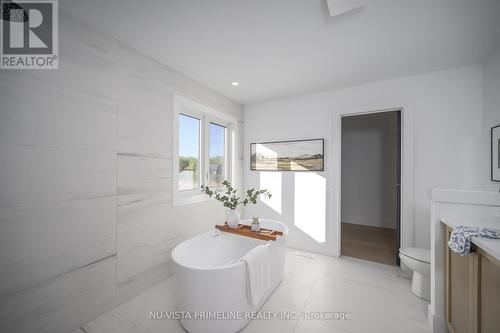199 Timberwalk Trail, Middlesex Centre (Ilderton), ON - Indoor Photo Showing Bathroom