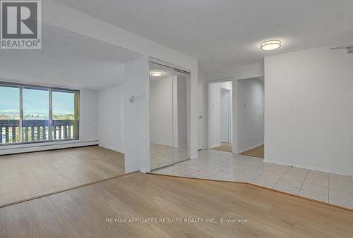 410 - 415 Greenview Avenue, Ottawa, ON - Indoor Photo Showing Other Room
