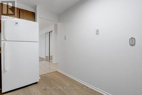 410 - 415 Greenview Avenue, Ottawa, ON - Indoor Photo Showing Other Room