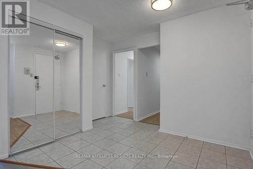 410 - 415 Greenview Avenue, Ottawa, ON - Indoor Photo Showing Other Room