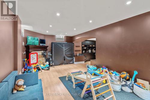 85 Laurier Avenue, Richmond Hill, ON - Indoor