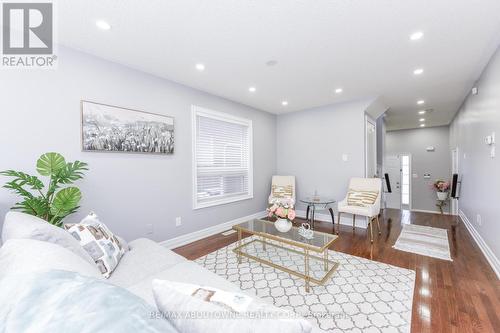 32 Lockheed Crescent, Brampton, ON - Indoor Photo Showing Living Room