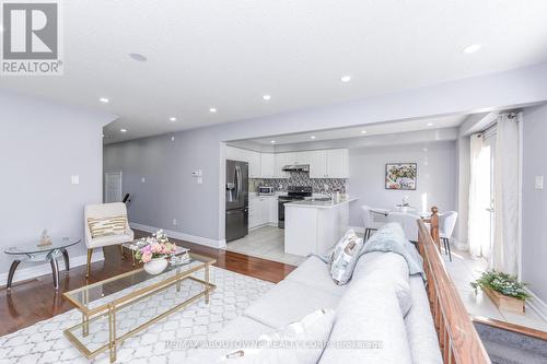 32 Lockheed Crescent, Brampton, ON - Indoor