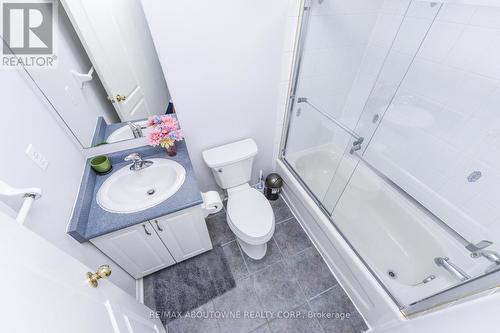 32 Lockheed Crescent, Brampton, ON - Indoor Photo Showing Bathroom