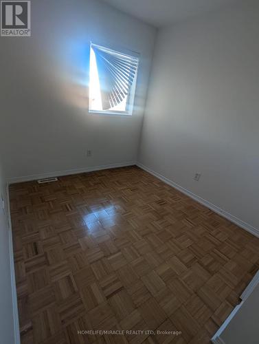 Upper - 555 Garden Walk, Mississauga, ON - Indoor Photo Showing Other Room