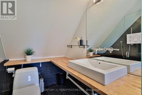 536 Crawford Street, Toronto, ON - Indoor