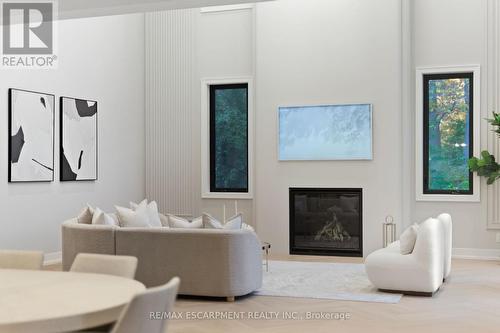 1380 Birchwood Heights Drive, Mississauga, ON - Indoor With Fireplace