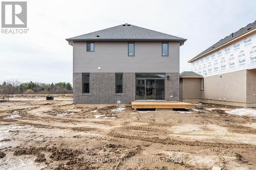 37 Hemlock Crescent, Aylmer, ON - Outdoor