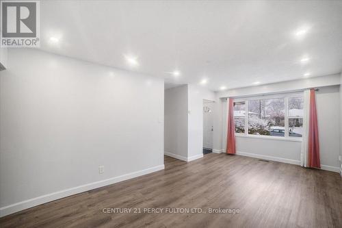 279 Vancouver Crescent, Oshawa, ON - Indoor