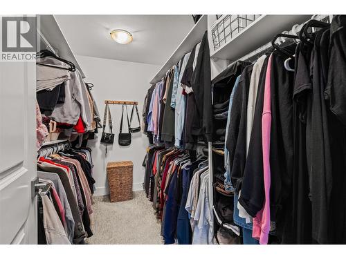 472 Sugars Avenue, Kelowna, BC - Indoor With Storage
