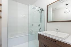 Ensuite bathroom - 
