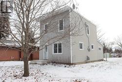 38 HUMMEL STREET  North Dundas, ON K0C 2K0