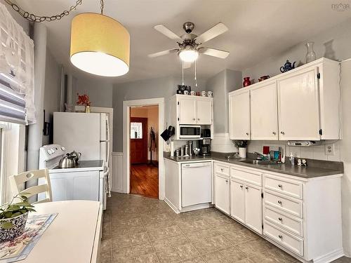 19 Patterson Street, Pictou, NS 