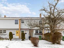 23 Aberdeen Court  Woodlawn, NS B2X 1K4