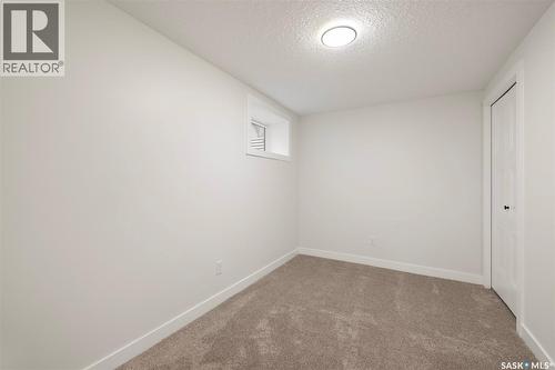 78 Sunset Drive, Regina, SK - Indoor Photo Showing Other Room