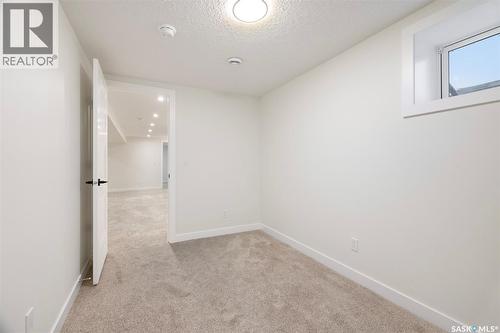 78 Sunset Drive, Regina, SK - Indoor Photo Showing Other Room