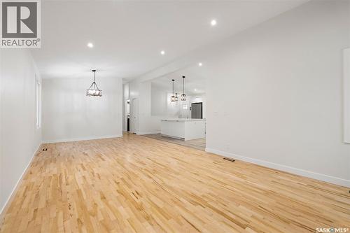 78 Sunset Drive, Regina, SK - Indoor Photo Showing Other Room