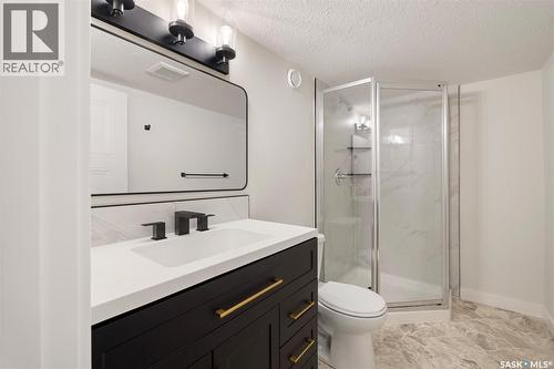 78 Sunset Drive, Regina, SK - Indoor Photo Showing Bathroom