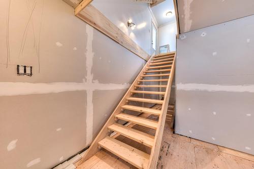 Escalier - 101 Mtée Manitonga, Lac-Supérieur, QC - Indoor Photo Showing Other Room