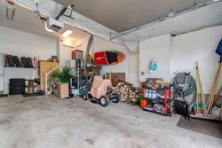 Garage - 