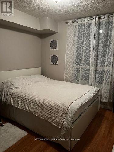 512 - 5940 Yonge Street, Toronto, ON - Indoor Photo Showing Bedroom