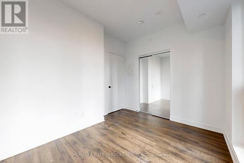 702 - 327 King Street W, Toronto, ON - Indoor Photo Showing Other Room