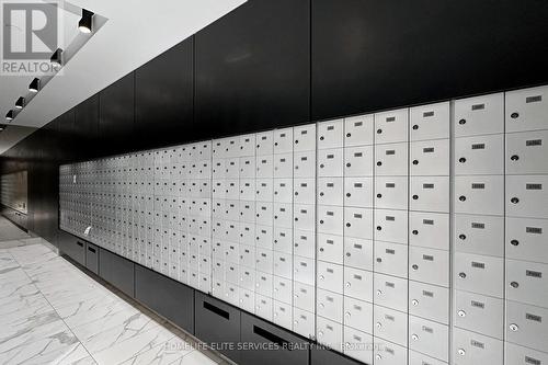 702 - 327 King Street W, Toronto, ON - Indoor Photo Showing Bedroom