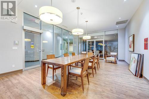 802 - 2240 Lake Shore Boulevard W, Toronto, ON - Indoor Photo Showing Dining Room