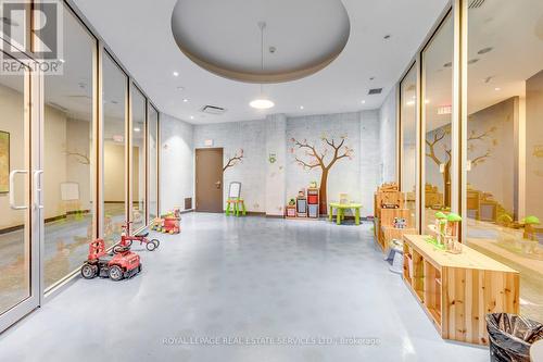 802 - 2240 Lake Shore Boulevard W, Toronto, ON - Indoor Photo Showing Other Room