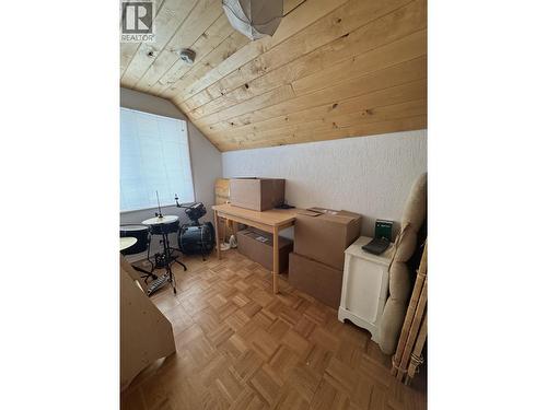 2650 Rose Drive, 150 Mile House, BC - Indoor Photo Showing Other Room