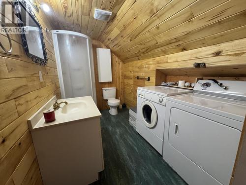 2650 Rose Drive, 150 Mile House, BC - Indoor Photo Showing Laundry Room