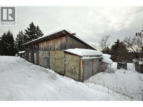 2650 Rose Drive, 150 Mile House, BC - Outdoor