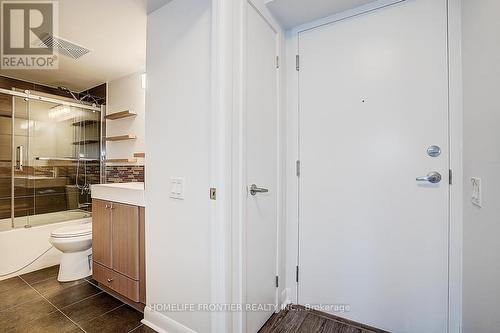 209 - 525 Wilson Avenue, Toronto, ON - Indoor