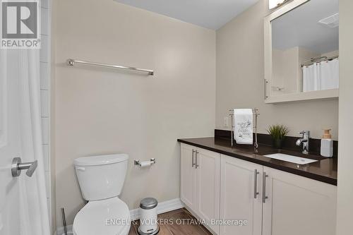 1507 - 195 Besserer Street, Ottawa, ON - Indoor Photo Showing Bathroom