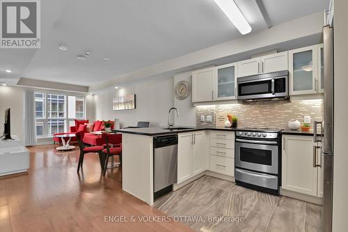 1507 - 195 Besserer Street, Ottawa, ON - Indoor Photo Showing Kitchen With Upgraded Kitchen