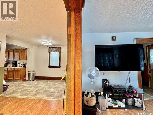 152 Sixth Avenue N, Yorkton, SK - Indoor Photo Showing Other Room