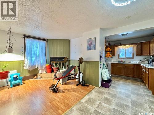 152 Sixth Avenue N, Yorkton, SK - Indoor