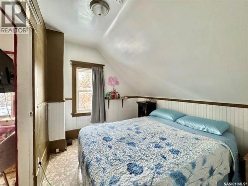 152 Sixth Avenue N, Yorkton, SK - Indoor Photo Showing Bedroom