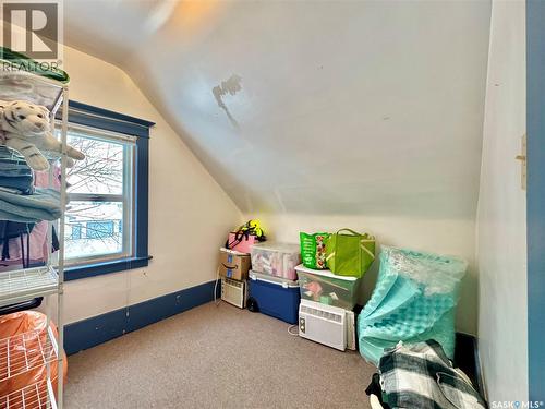 152 Sixth Avenue N, Yorkton, SK - Indoor