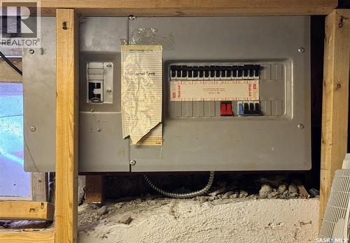 152 Sixth Avenue N, Yorkton, SK - Indoor