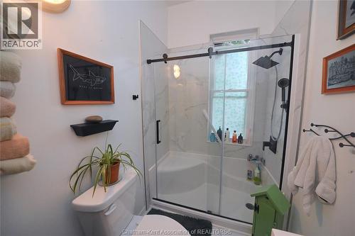 49 Erie Street South, Ridgetown, ON - Indoor Photo Showing Bathroom