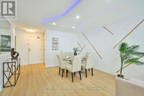 713 - 35 Trailwood Drive, Mississauga, ON - Indoor Photo Showing Dining Room