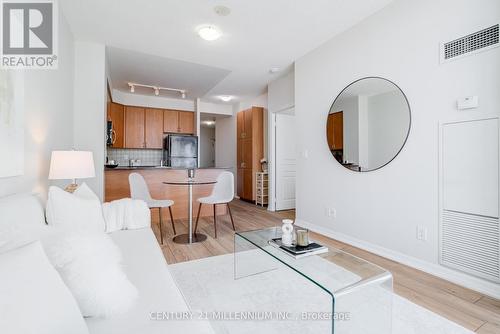 2505 - 225 Webb Drive, Mississauga, ON - Indoor