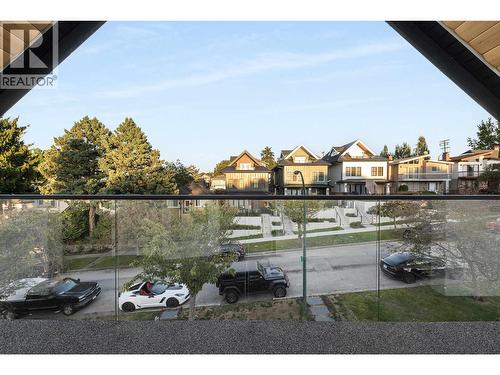 1 4855 Dumfries Street, Vancouver, BC - Outdoor