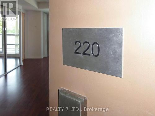 220 - 2035 Sheppard Avenue E, Toronto, ON - Indoor Photo Showing Other Room