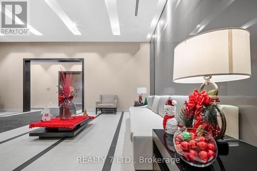 220 - 2035 Sheppard Avenue E, Toronto, ON - Indoor Photo Showing Other Room