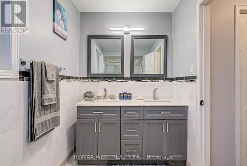 661 Regional Road 21, Uxbridge, ON - Indoor Photo Showing Bathroom