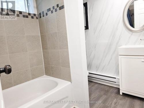 661 Regional Road 21, Uxbridge, ON - Indoor Photo Showing Bathroom