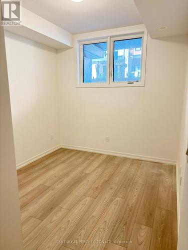 23 - 17 Lytham Green Circle, Newmarket, ON - Indoor Photo Showing Other Room