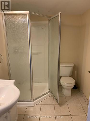 30 Claire Drive, Barrie, ON - Indoor Photo Showing Bathroom